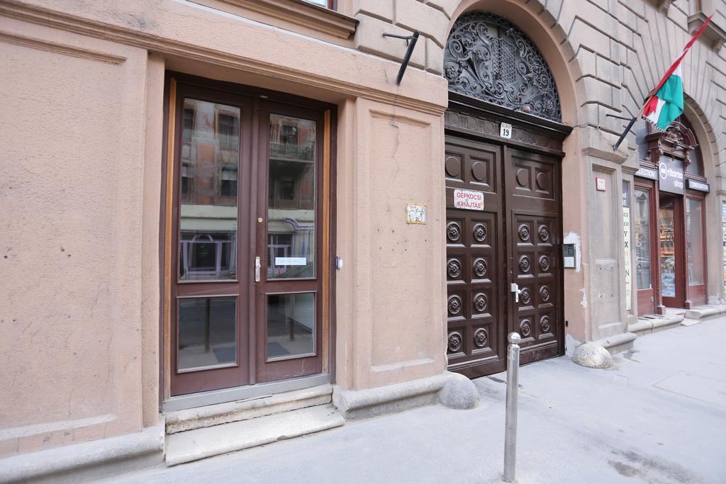 Mezzo Budapest Budapeste Exterior foto